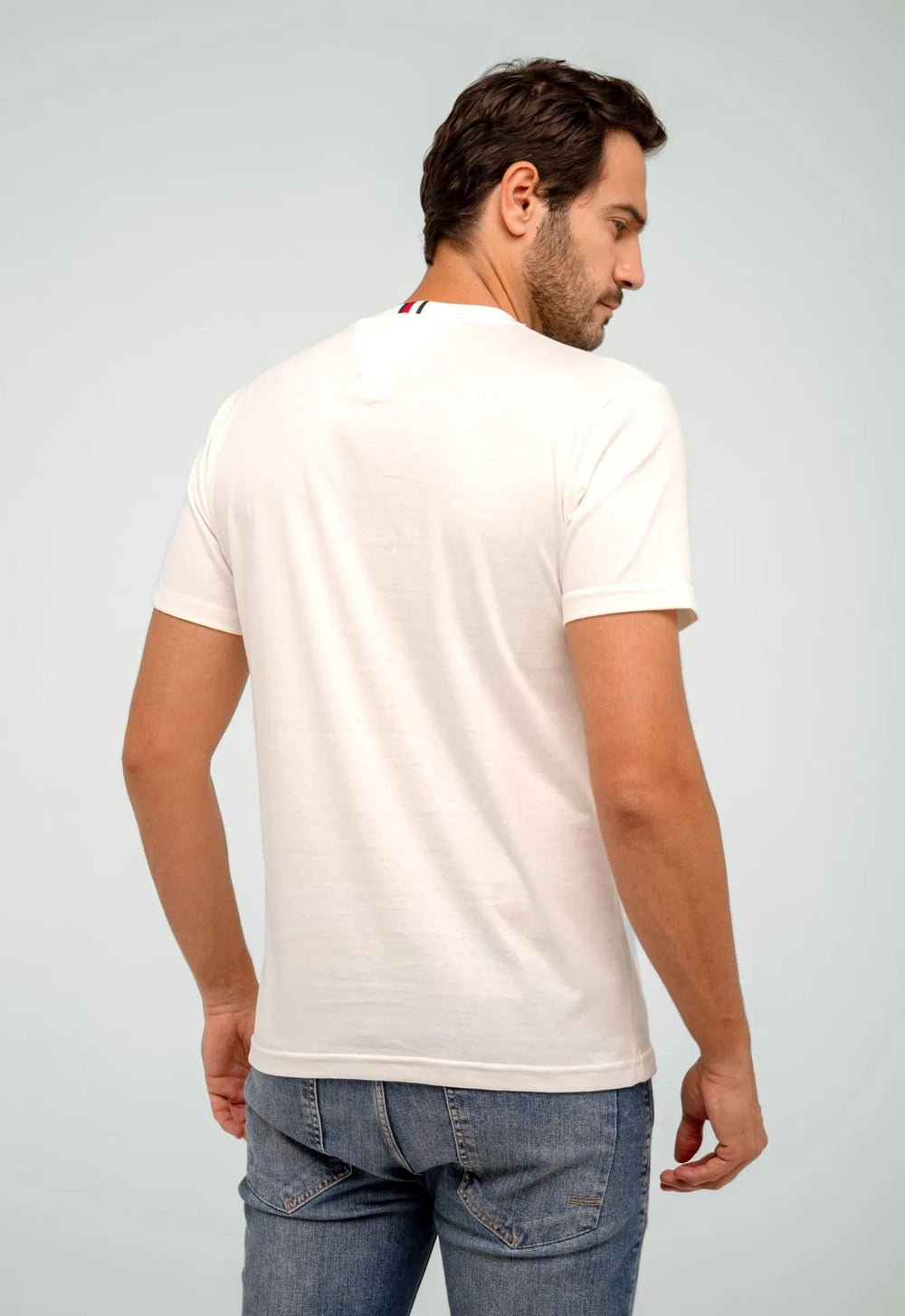 Camiseta Tommy Hilfiger Regular Fit NY - Henri Store