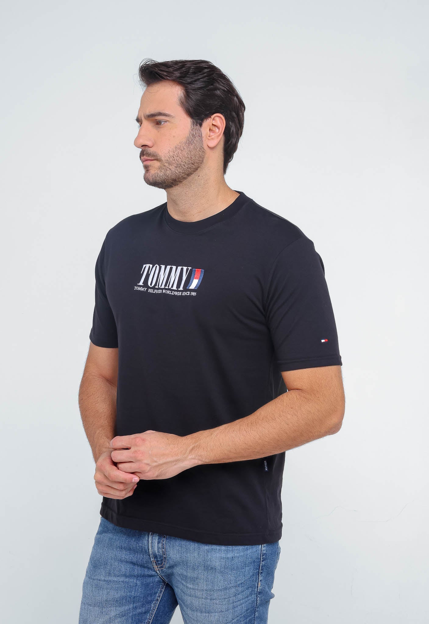 Camiseta Tommy Hilfiger Wordwide Since - Henri Store
