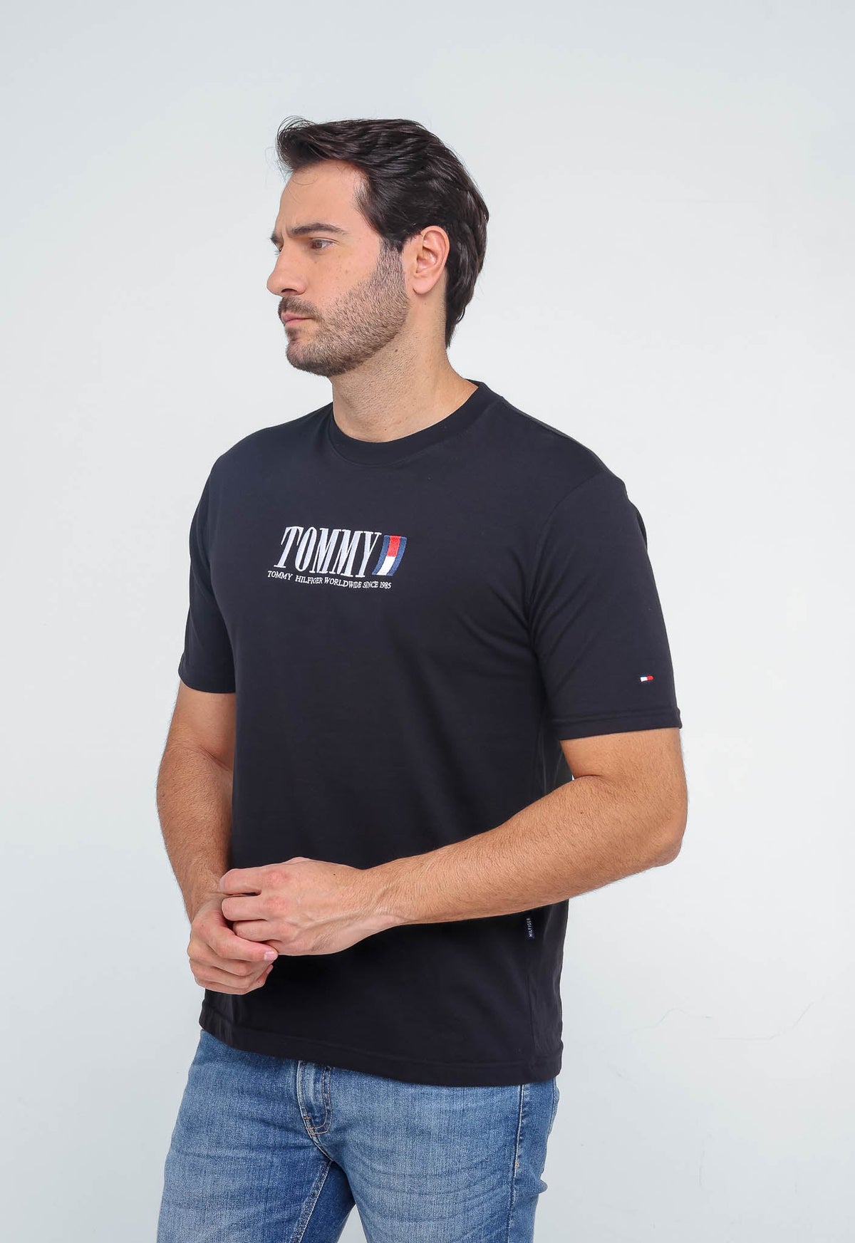Camiseta Tommy Hilfiger Wordwide Since - Henri Store