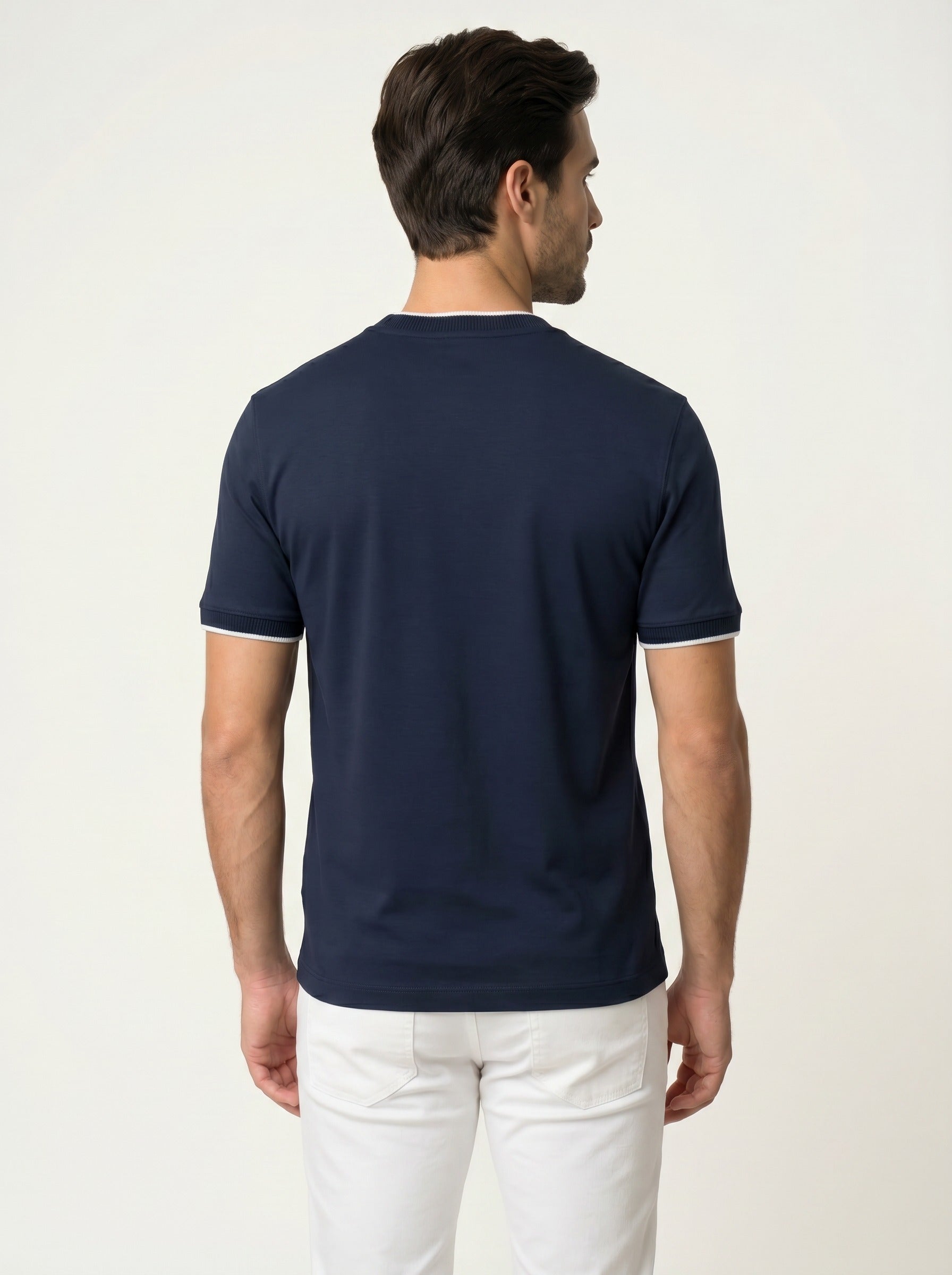 Camiseta Calvin Klein com Elastano e Friso na Gola