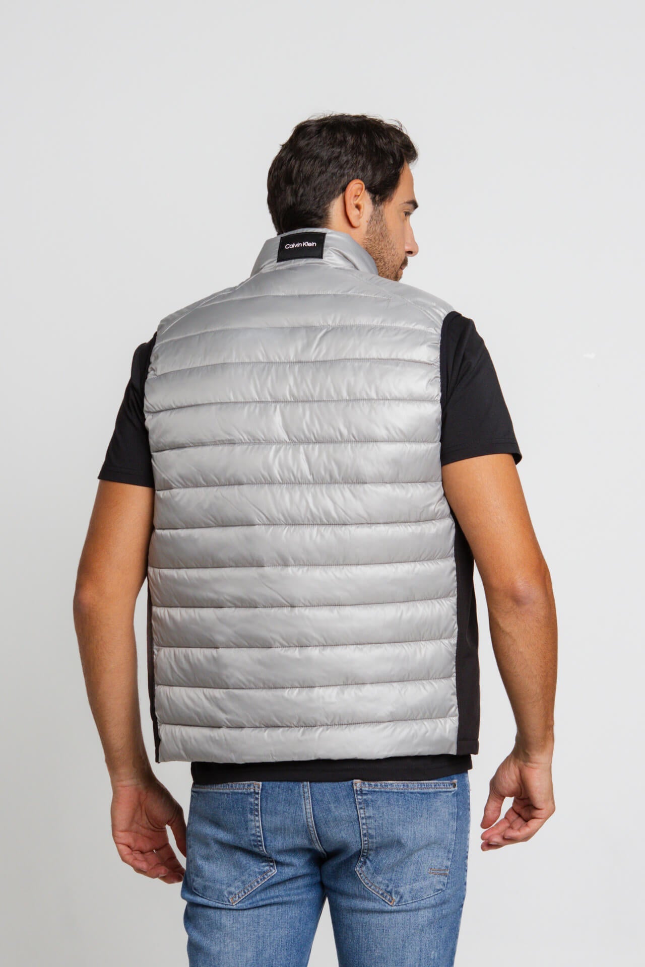 Colete Calvin Klein Matelassê Logo Lateral - LIVE - Henri Store