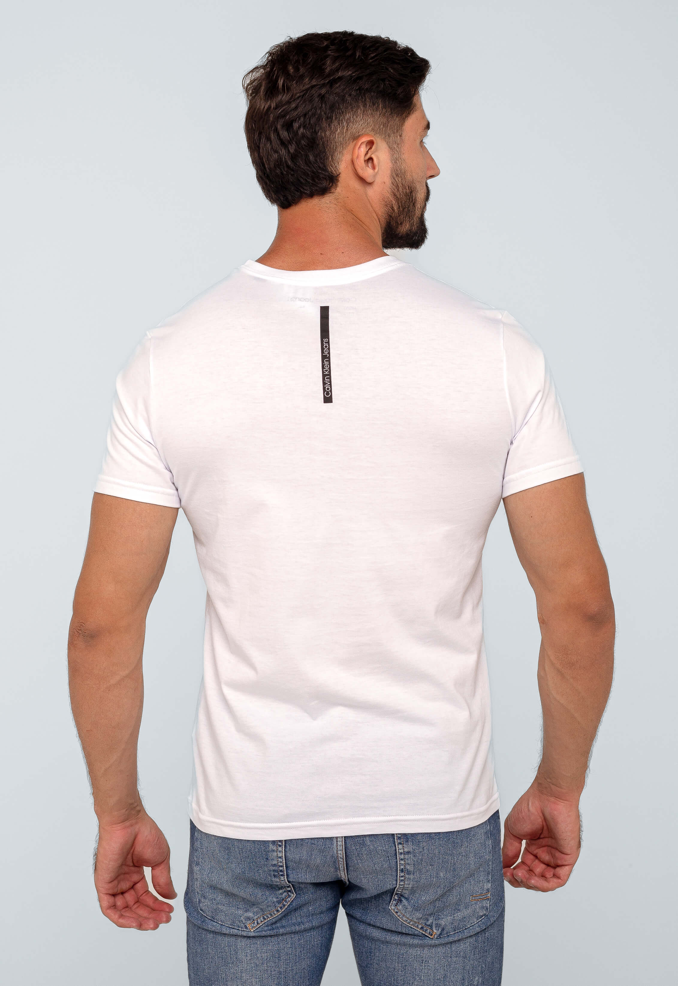 Camiseta Calvin Klein Jeans Logo Central  - Sale