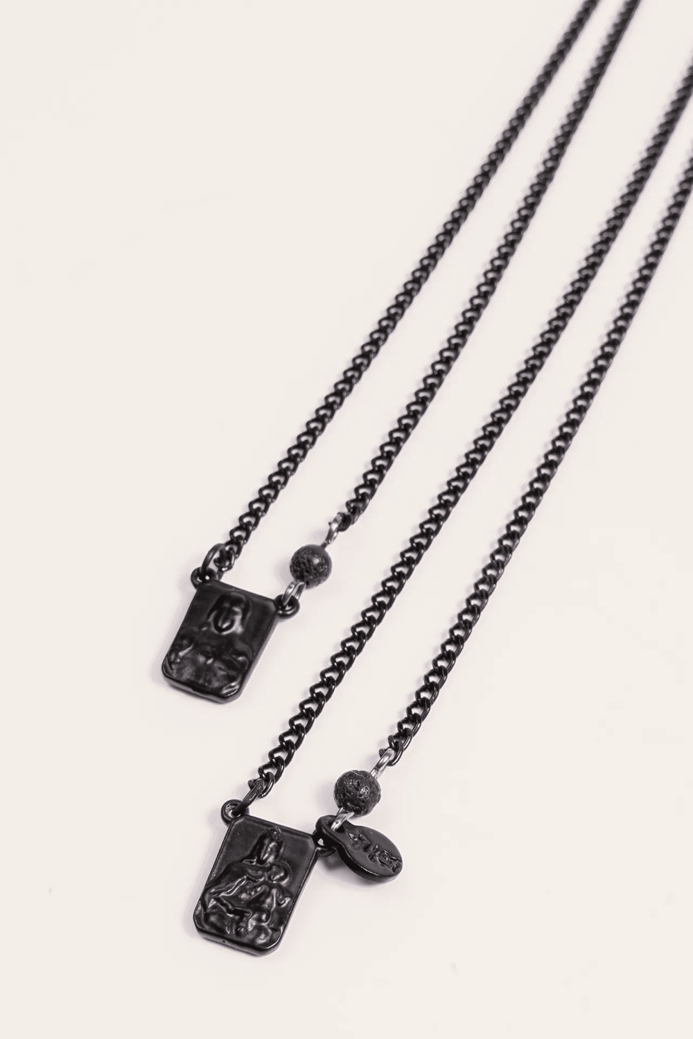 Escapulario Sergio K All Black - Henri Store