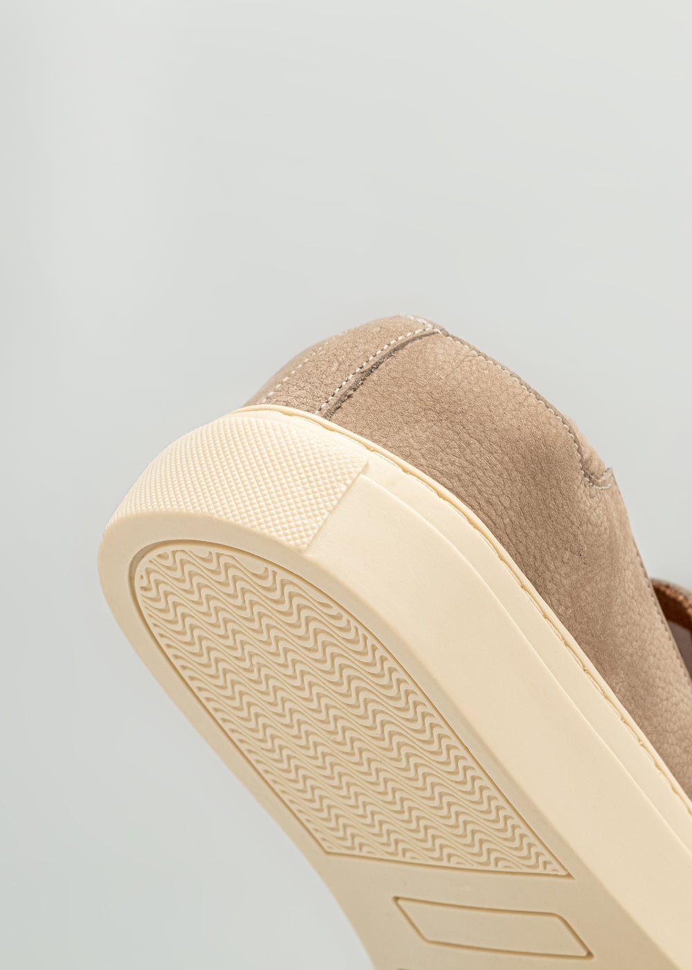 Iate Ibiza Dom Henrico 81105 Velvet Creme - Henri Store