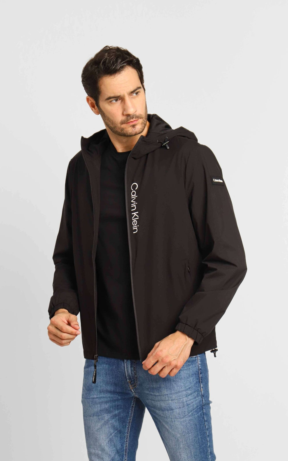 Jaqueta Calvin Klein Capuz Logo Frontal Preto - Live - Henri Store