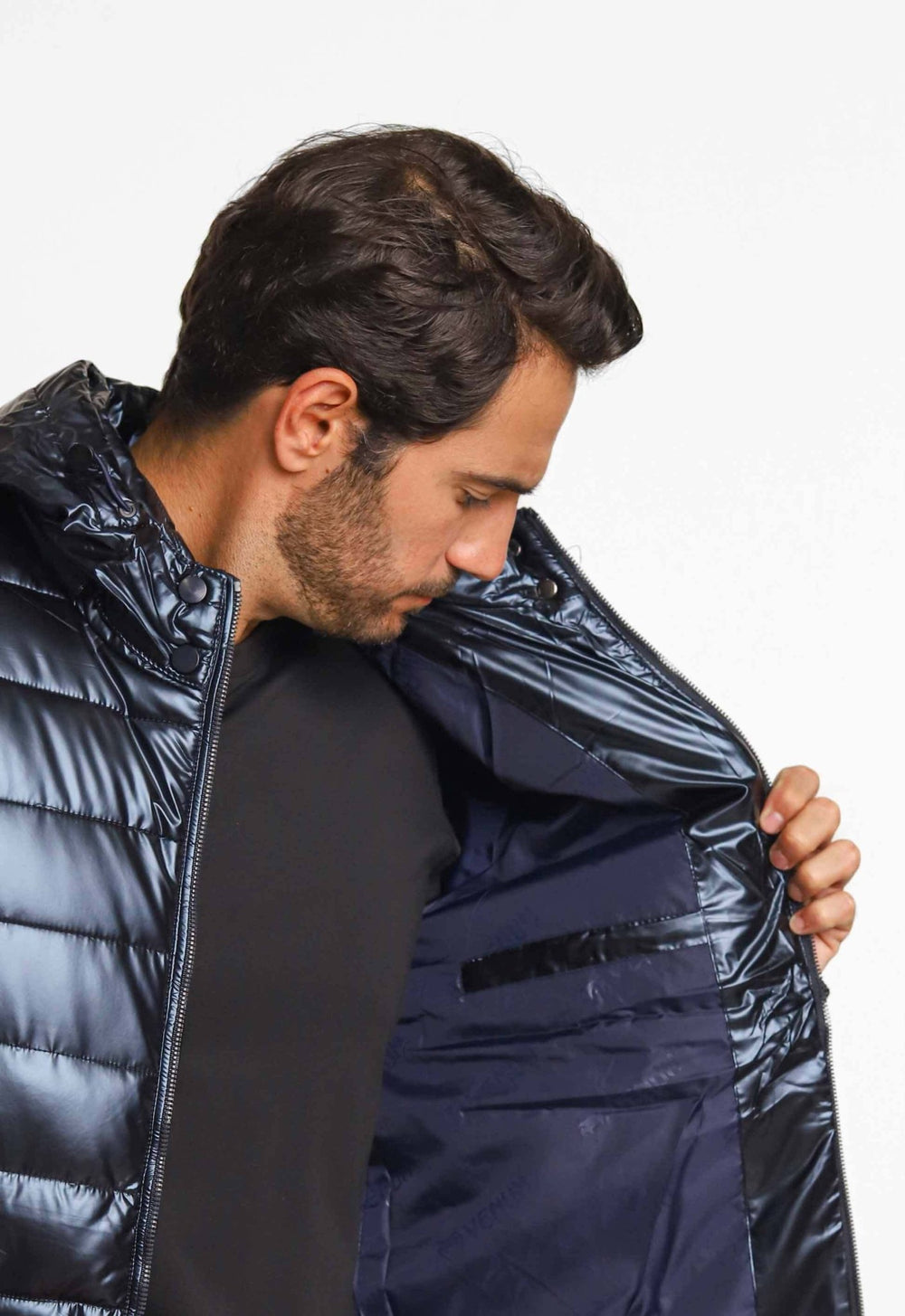 Jaqueta Venum Marinho Nylon Puffer Detalhe Lateral VNM228035 - Live - Henri Store