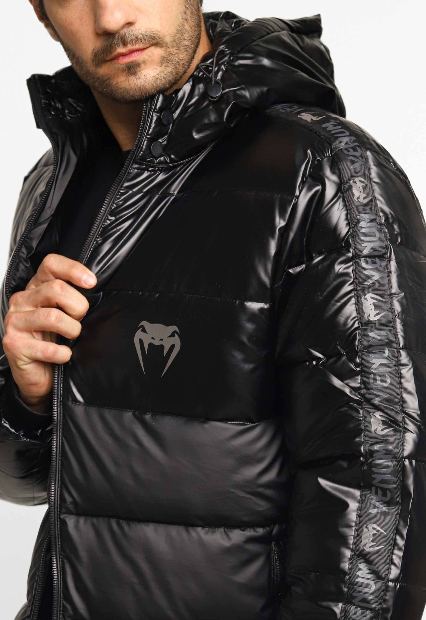 Jaqueta Venum Nylon Puffer Ziper Preta VNM228031 - Henri Store