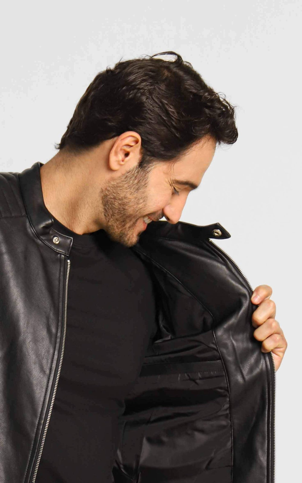 Jaqueta Victory Eagle Preta C/ Detalhe No Ombro Vtp226002 - Henri Store