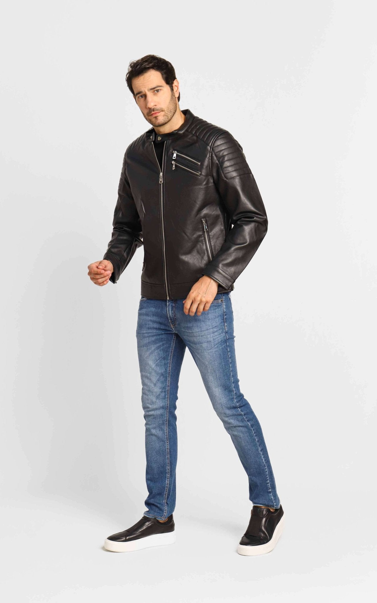 Jaqueta Victory Eagle Preta C/ Detalhe No Ombro Vtp226002 - Henri Store