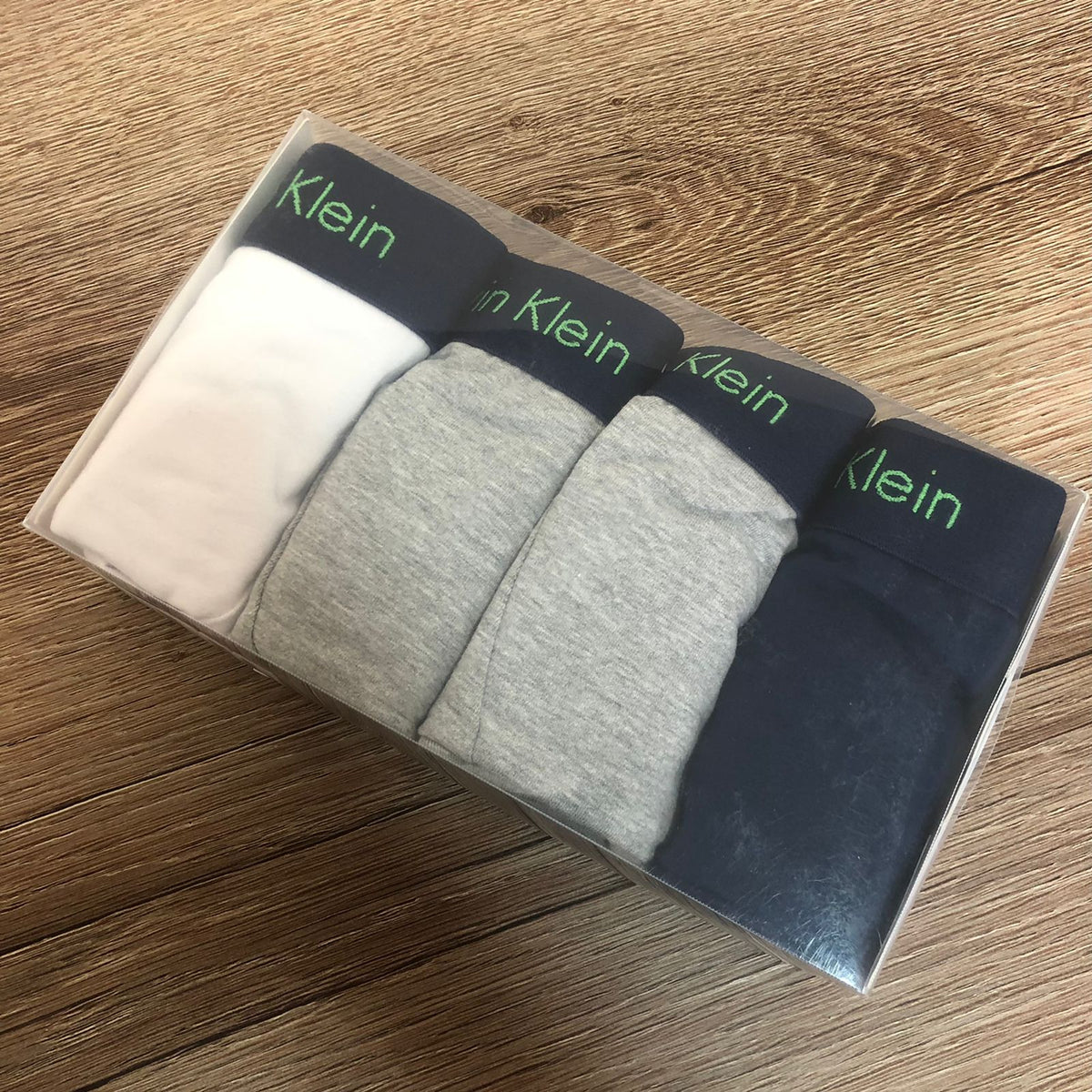 Kit Calvin Klein 4 Cuecas Low Rise Trunk Marinho/Branco/Cinza - Henri Store