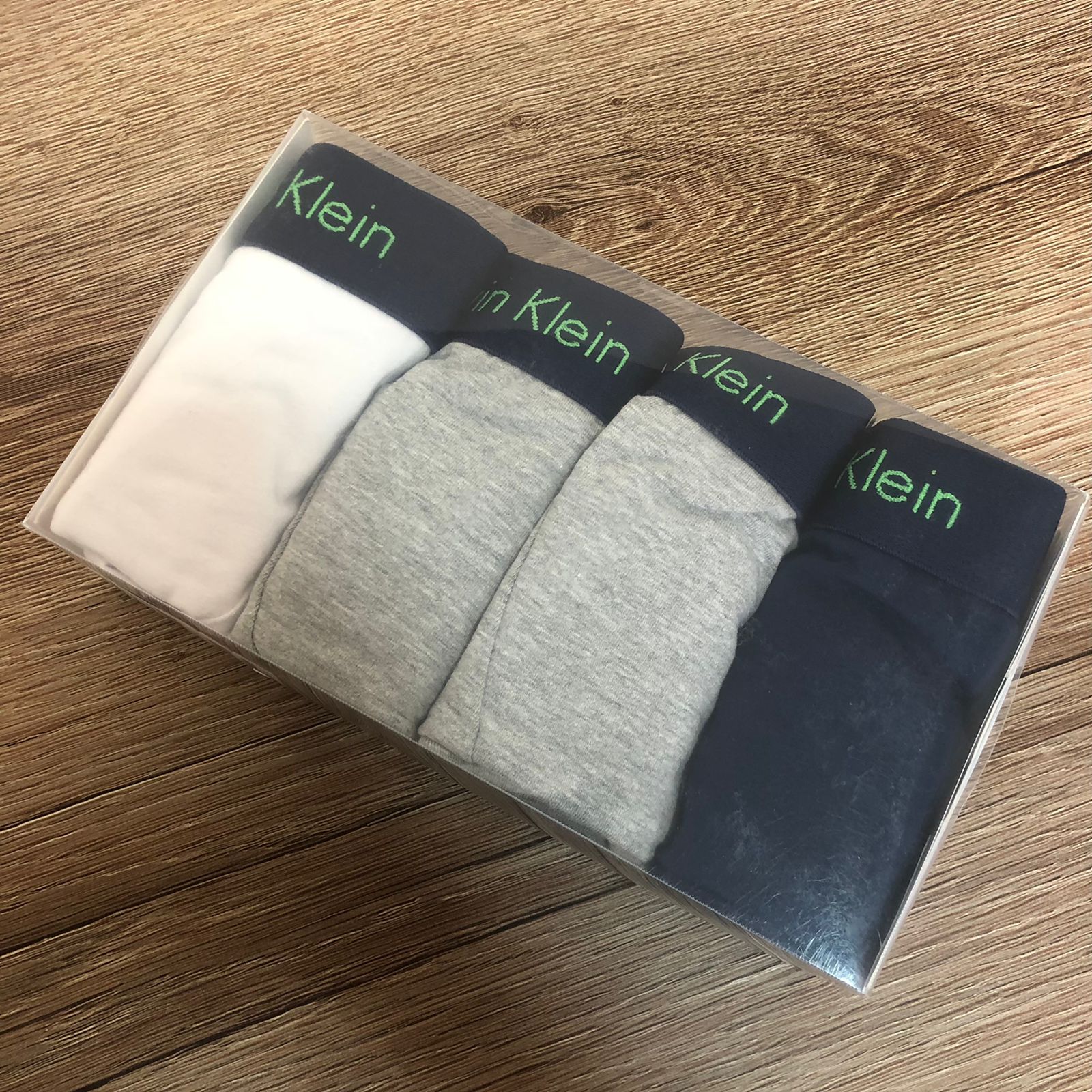 Kit Calvin Klein 4 Cuecas Low Rise Trunk Marinho/Branco/Cinza - Henri Store