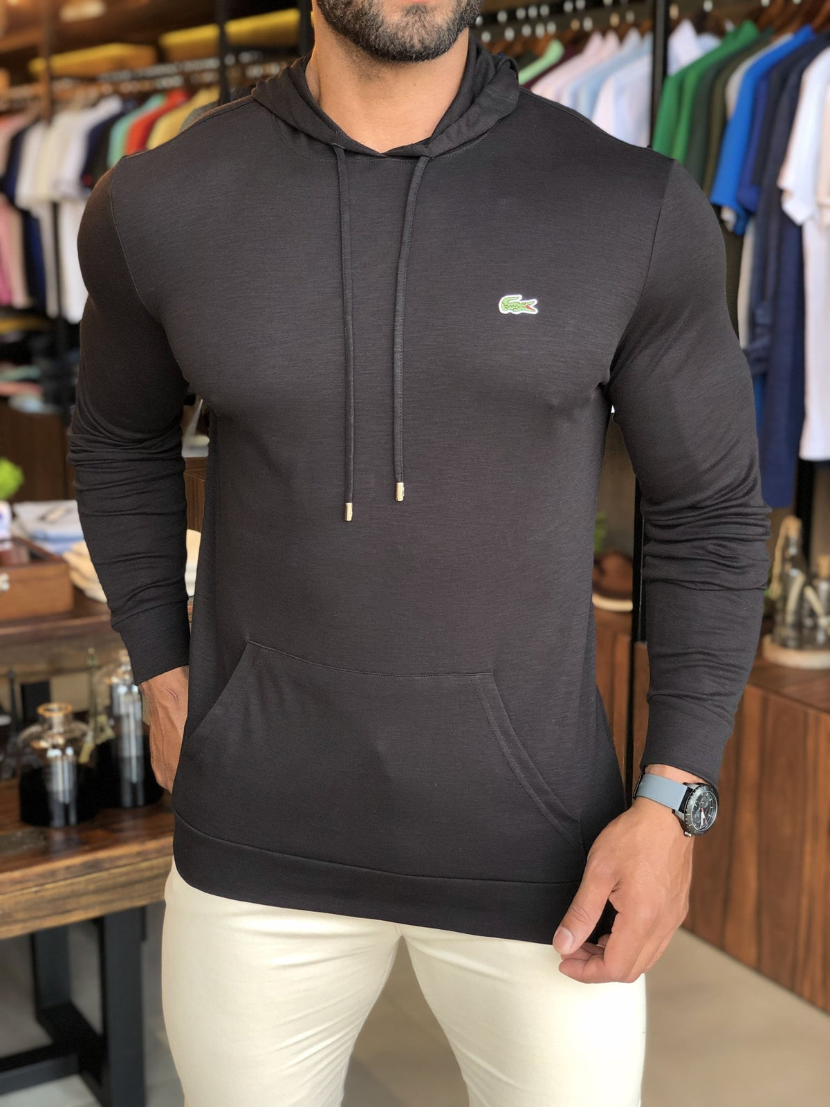 Manga Longa Lacoste C/ Capuz Regular Fit Preto - Henri Store