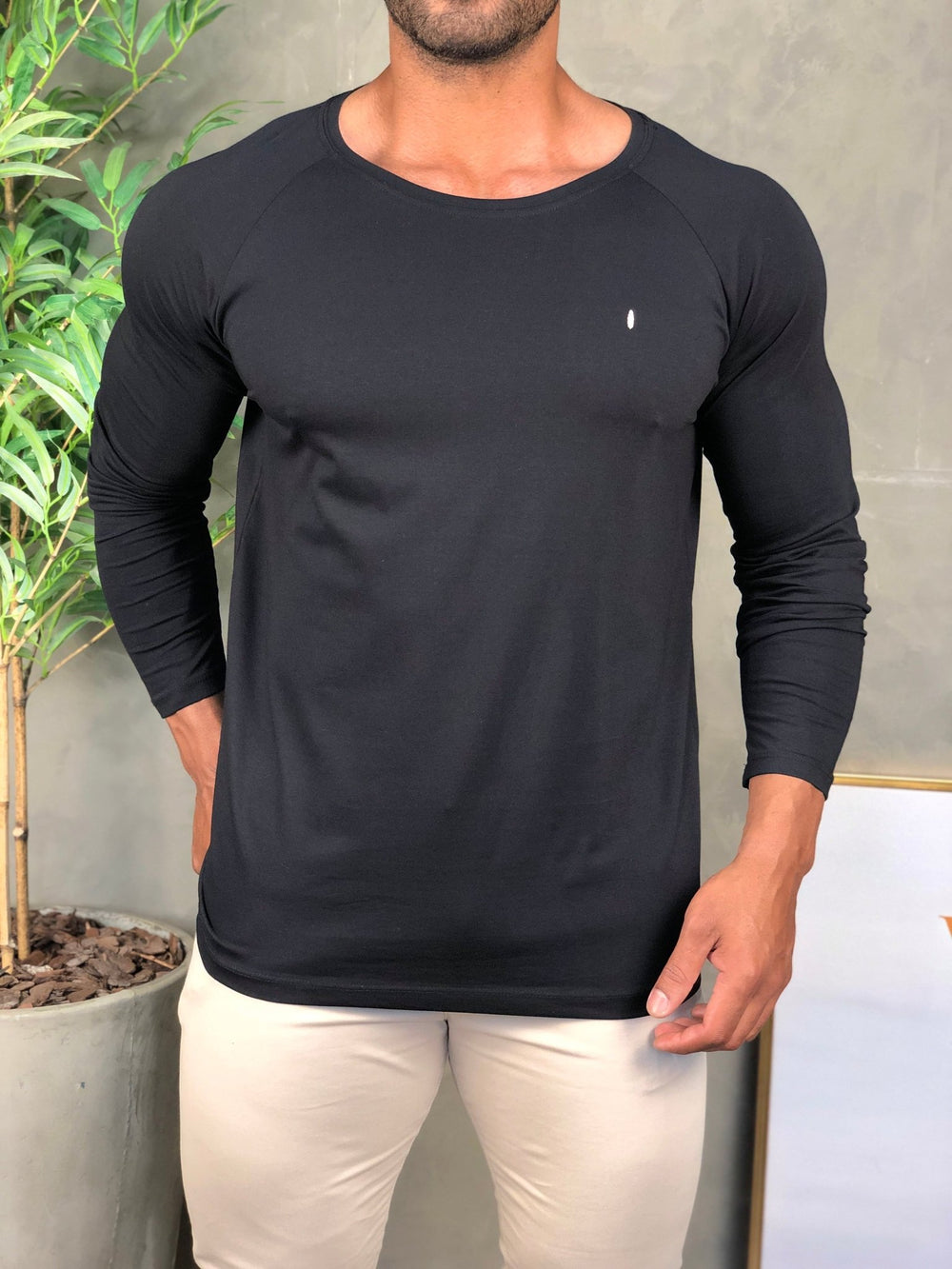 Manga Longa Red Feather Raglan Preto - Henri Store
