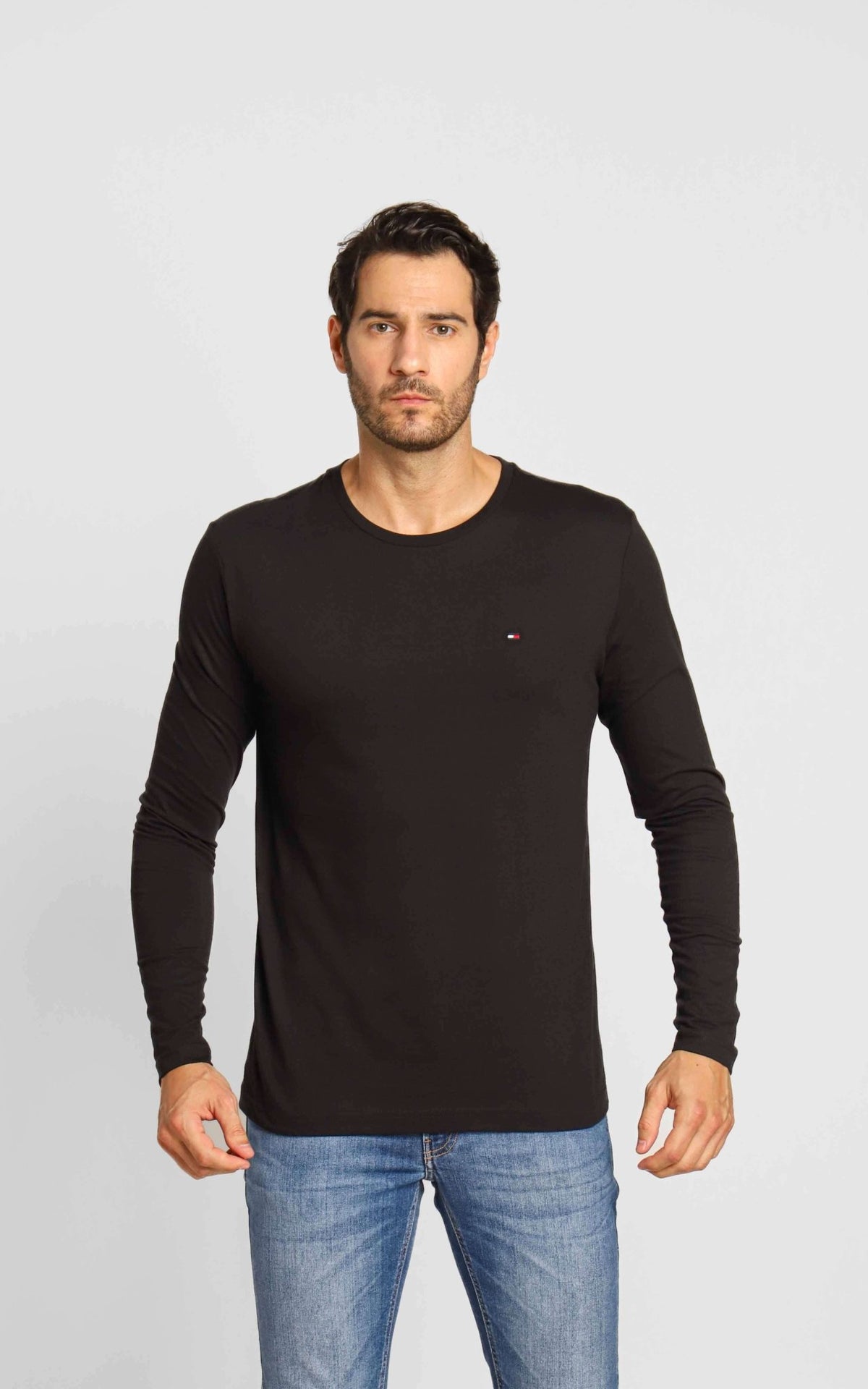 Manga Longa Tommy Hilfiger Basica Preto - Henri Store