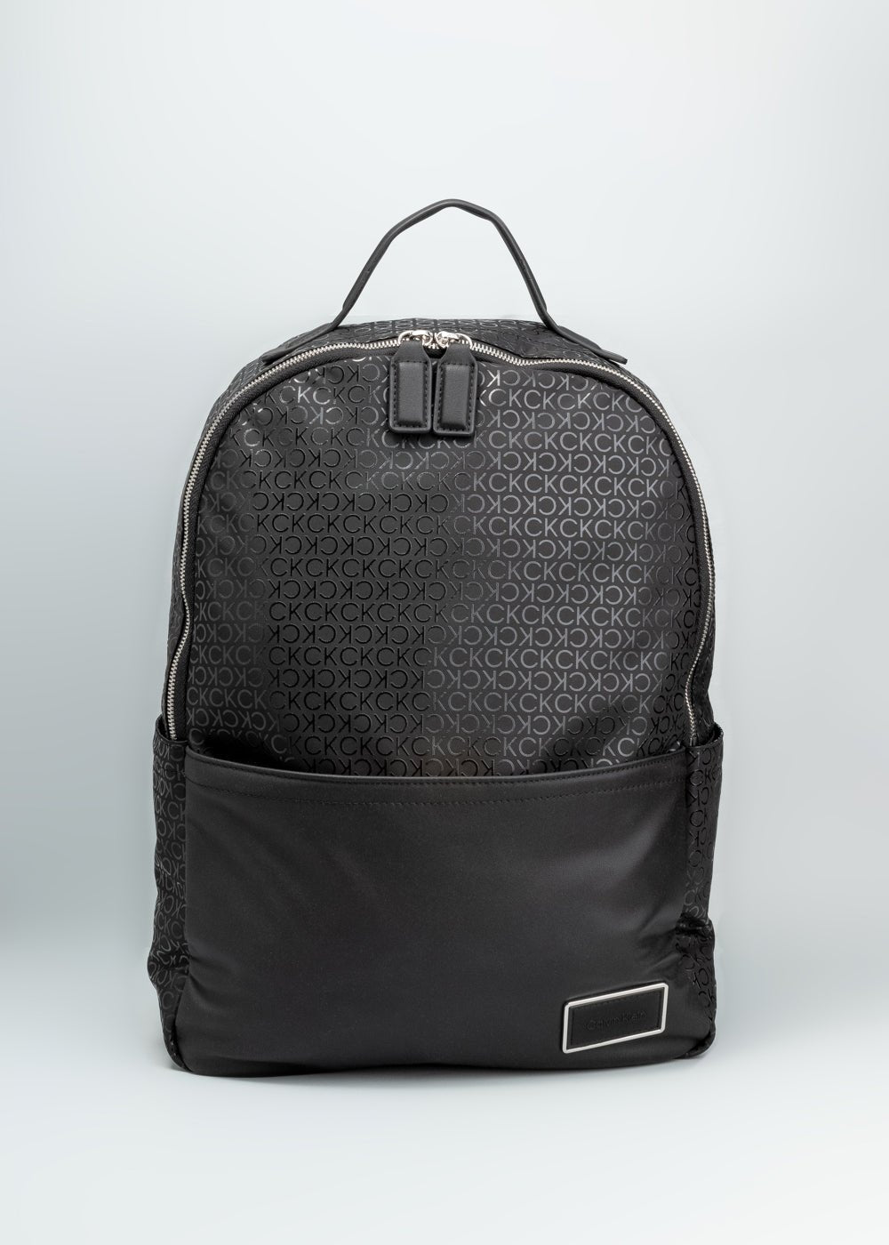 Mochila Calvin Klein Monograma Frontal Preto - Henri Store