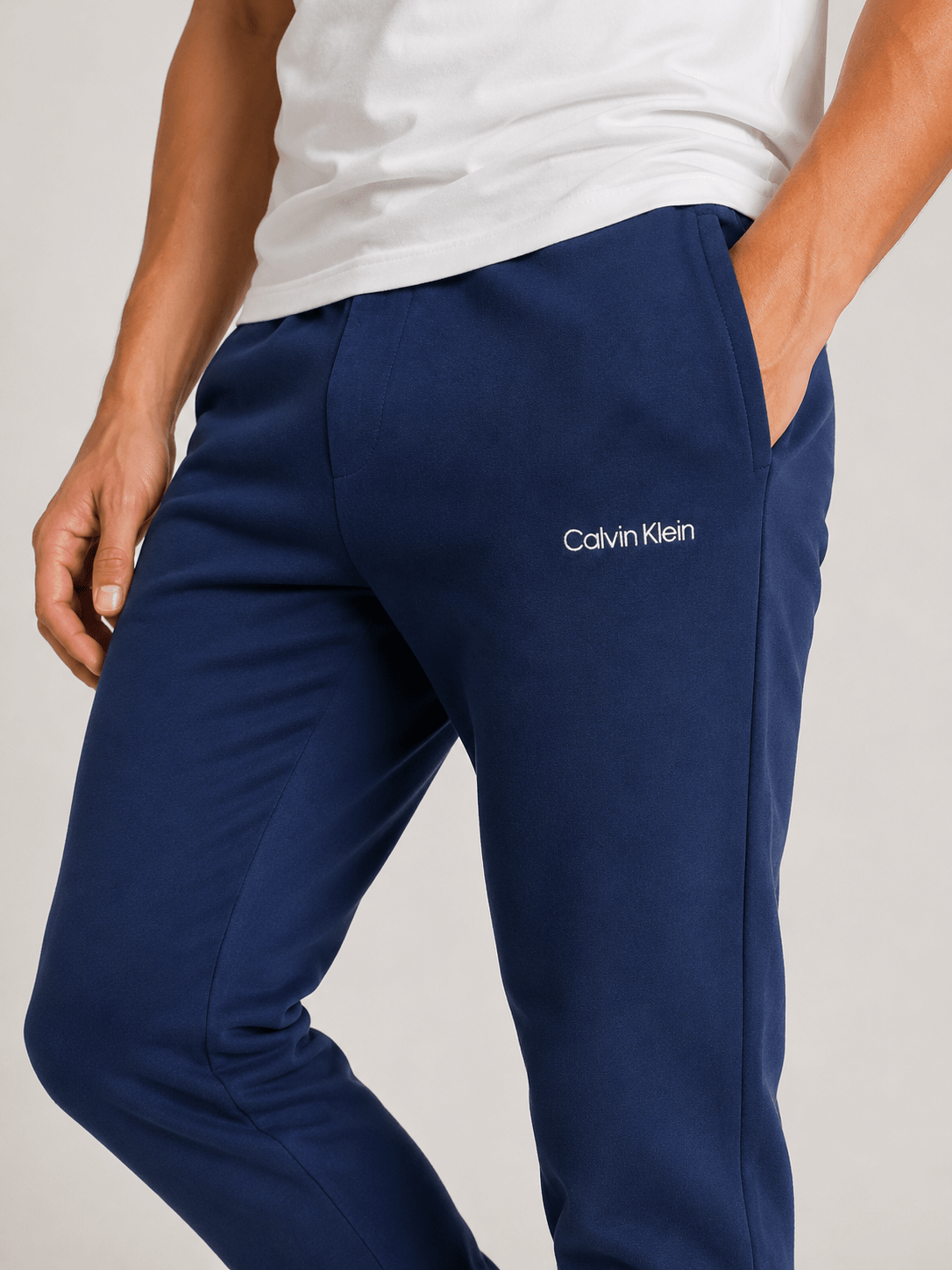 Moletom Calvin Klein Marinho - Henri Store