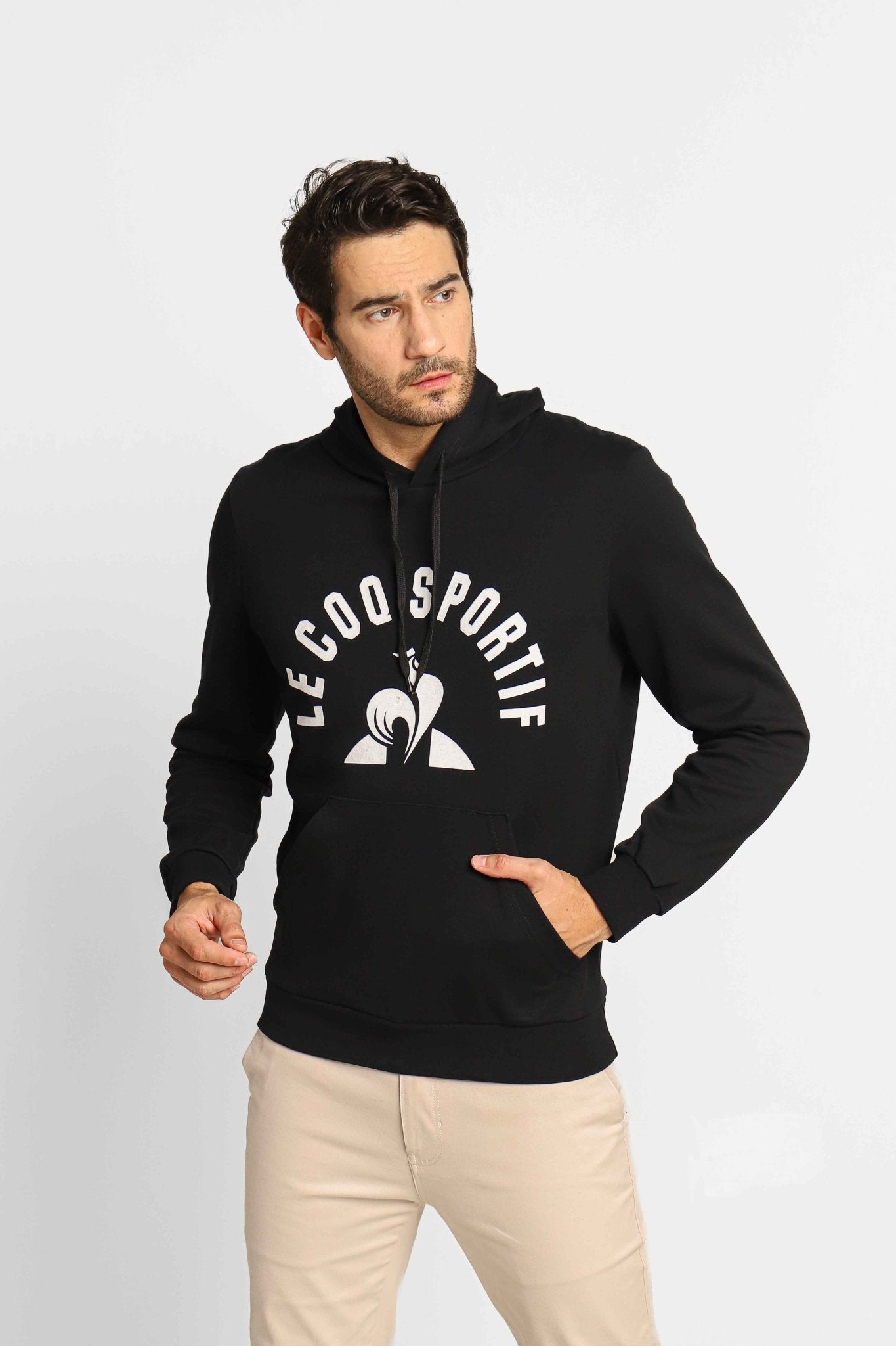 Moletom Le Coq Ess Hoody Arche Preta Com Estampa Central - Henri Store