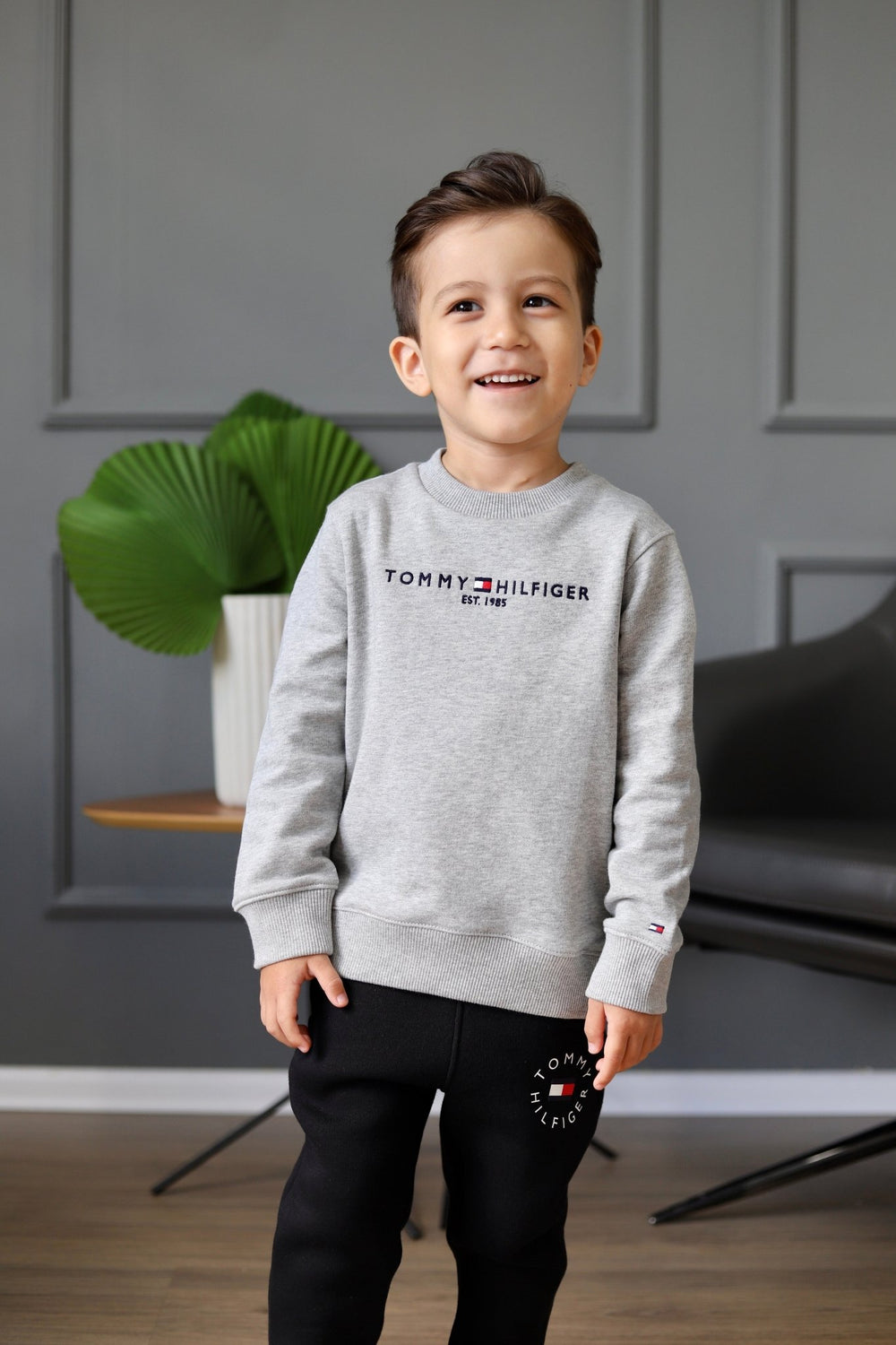 Moletom Tommy Hilfiger Cinza Est.1985 Infantil - Henri Store