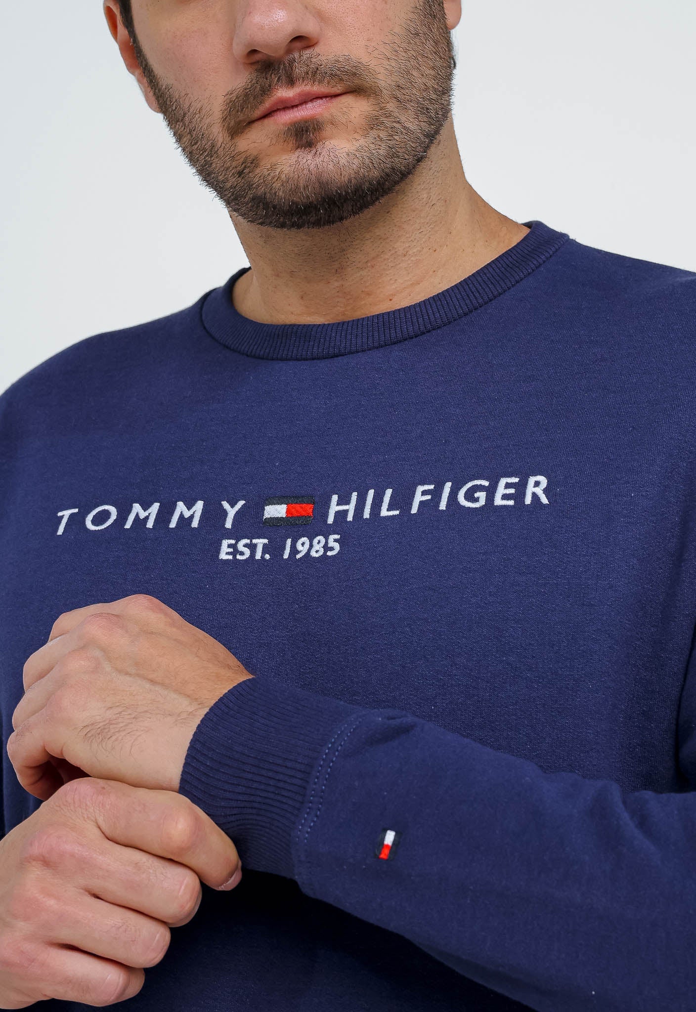 Moletom Tommy Hilfiger Logo Sweatshirt S/ Capuz - Henri Store
