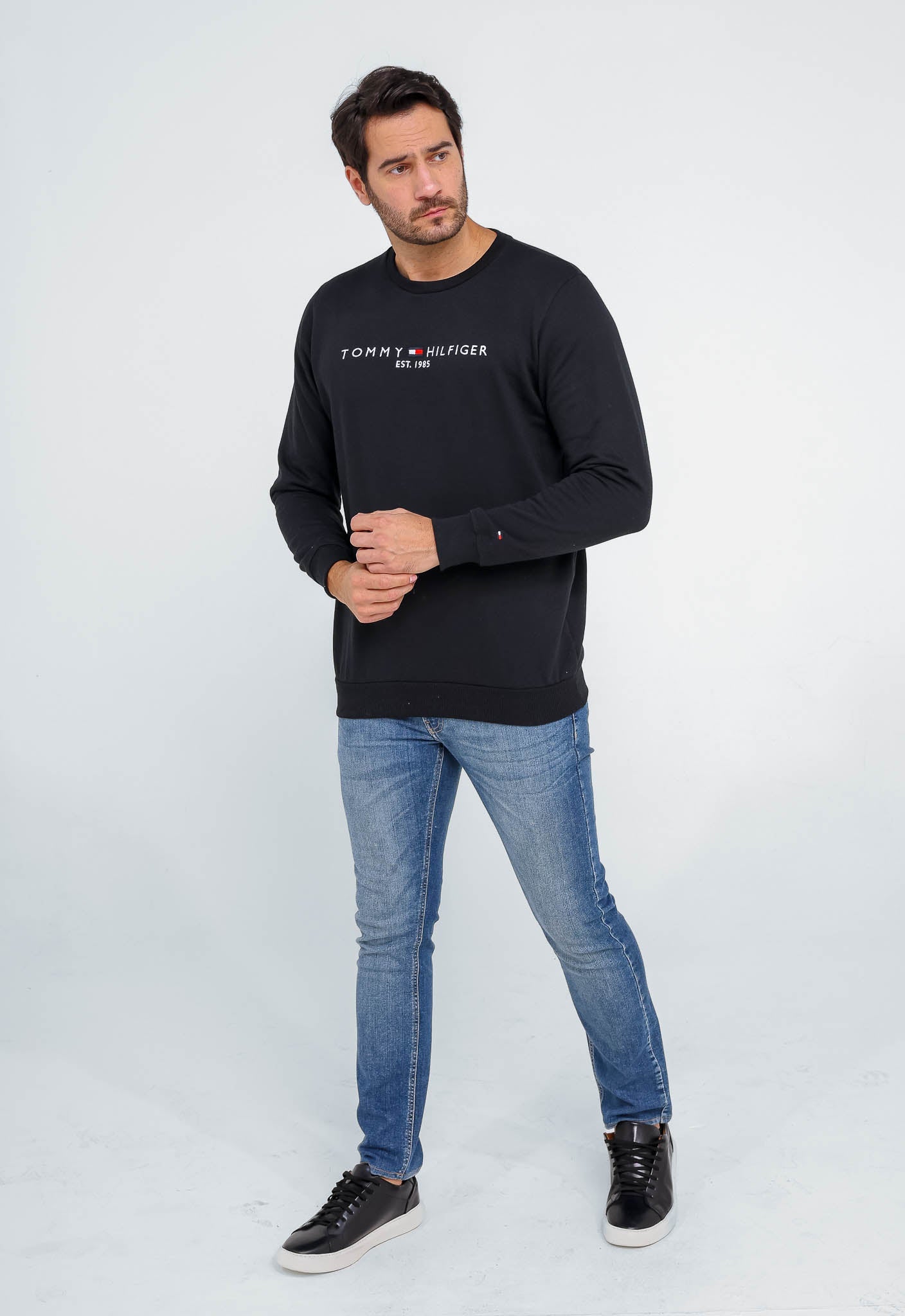 Moletom Tommy Hilfiger Logo Sweatshirt S/ Capuz - Henri Store