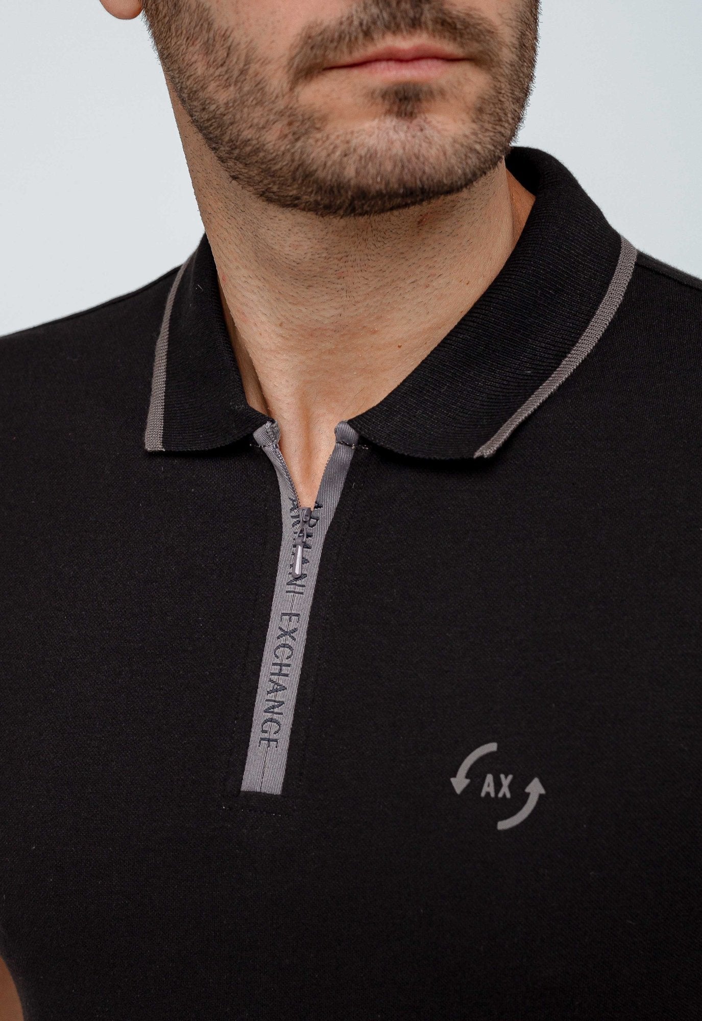 Polo Armani Exchange com Zíper Preta - Henri Store
