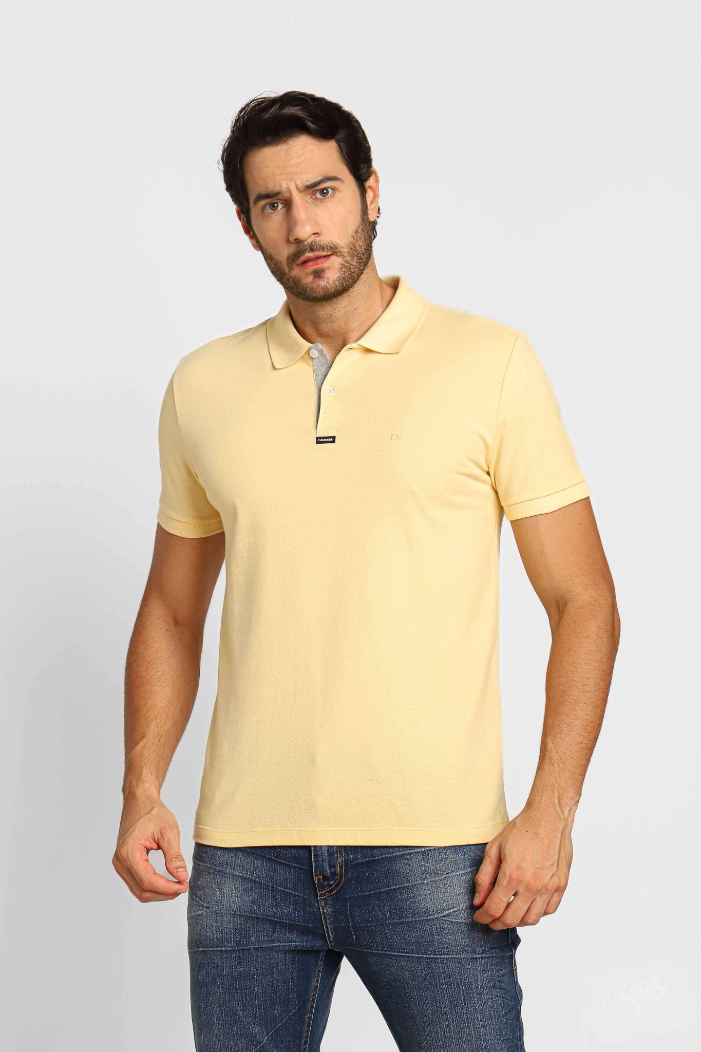 Polo Masculina Calvin Klein Slim Fit Logo Termocolante Amarelo Claro - Henri Store