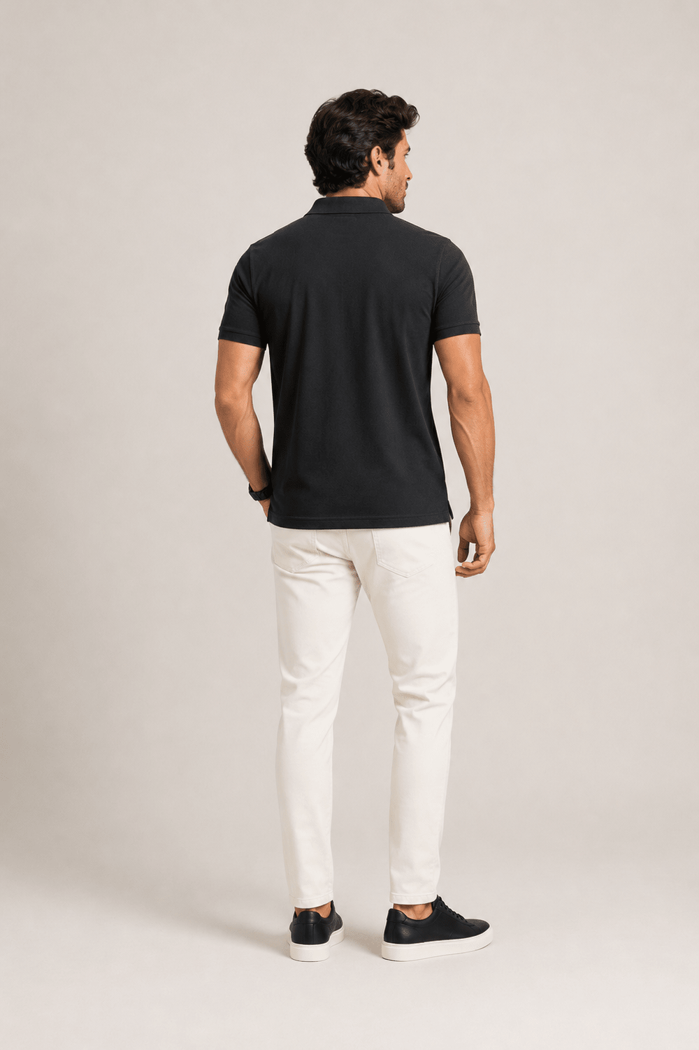 Polo Masculina Izod Manga Curta Básica Preta com Logo Vermelho - LIVE - Henri Store