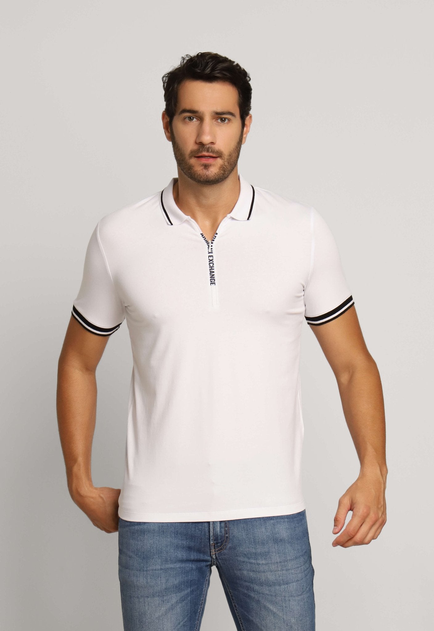 Polo Masculina Regular Armani Exchange com Zíper e Friso na Gola Branco - Henri Store