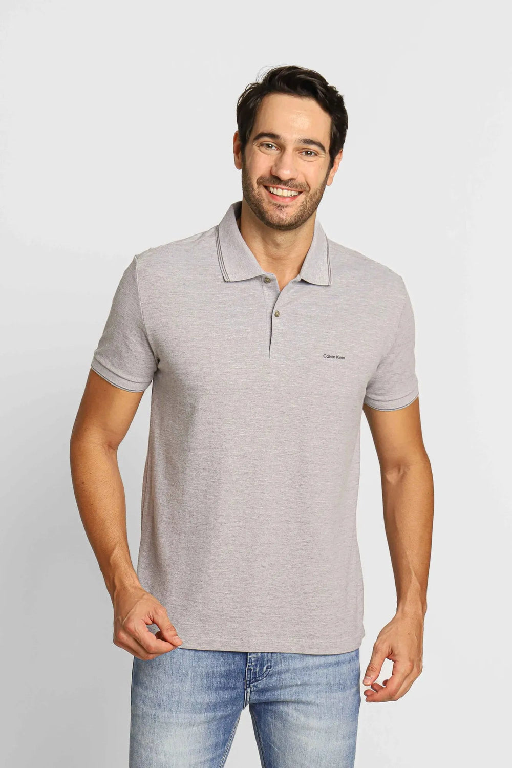 Polo Masculina Regular Básica Calvin Klein Cinza com Dois Frisos na Gola - Henri Store
