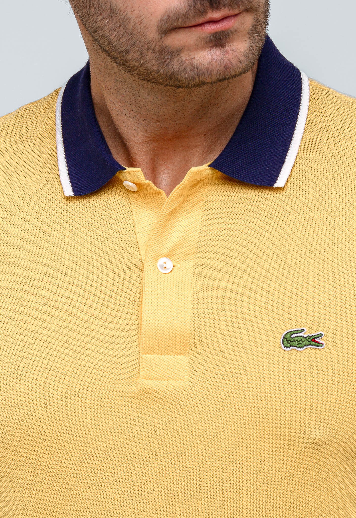 Polo Masculina Regular Fit Lacoste com Friso na Gola - Henri Store