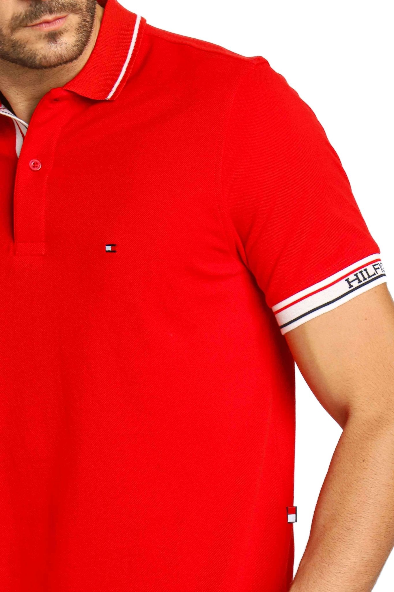 Polo Masculina Regular Fit Tommy Hilfiger com Logo no Punho Vermelho - Henri Store