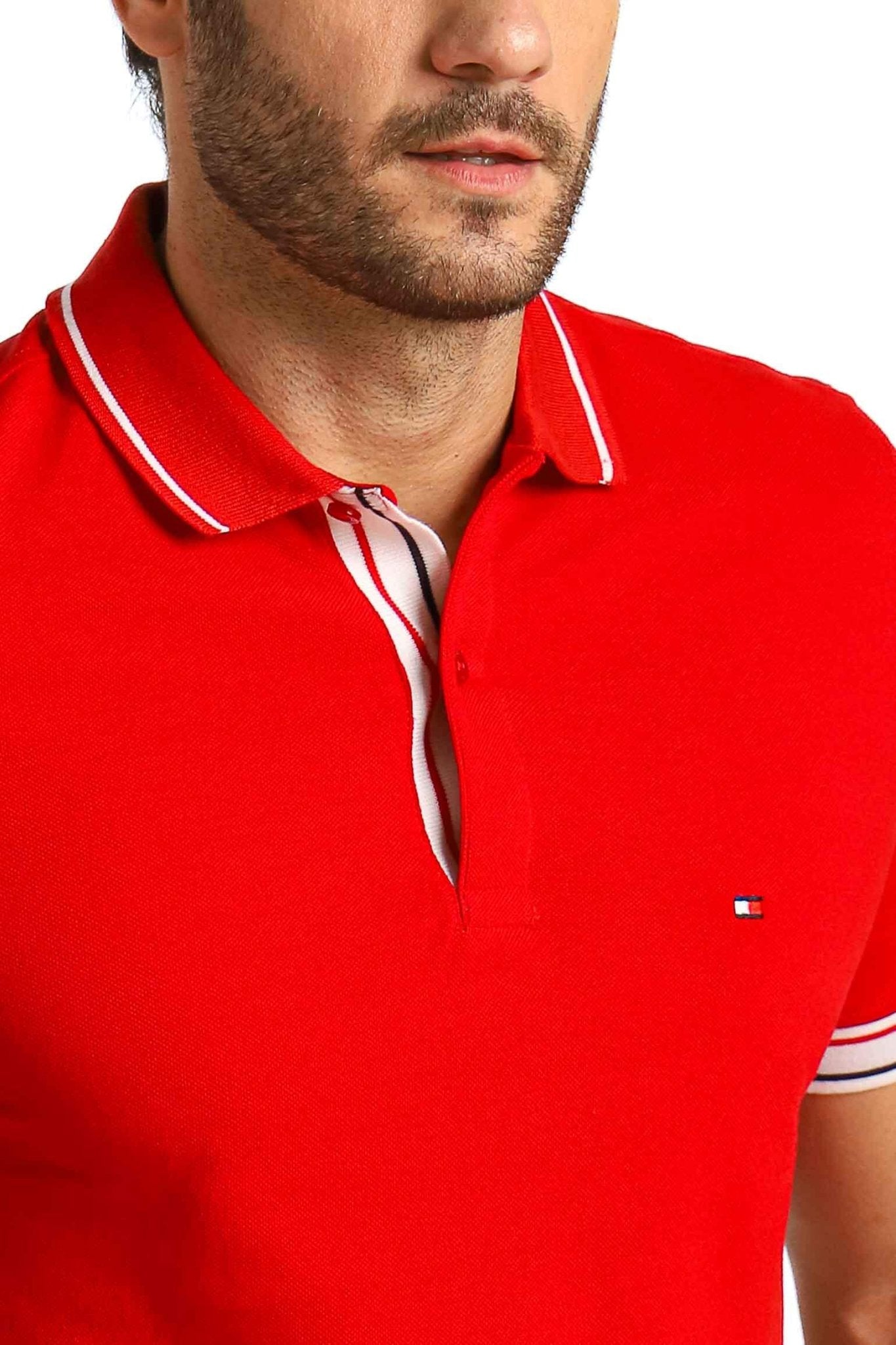 Polo Masculina Regular Fit Tommy Hilfiger com Logo no Punho Vermelho - Henri Store