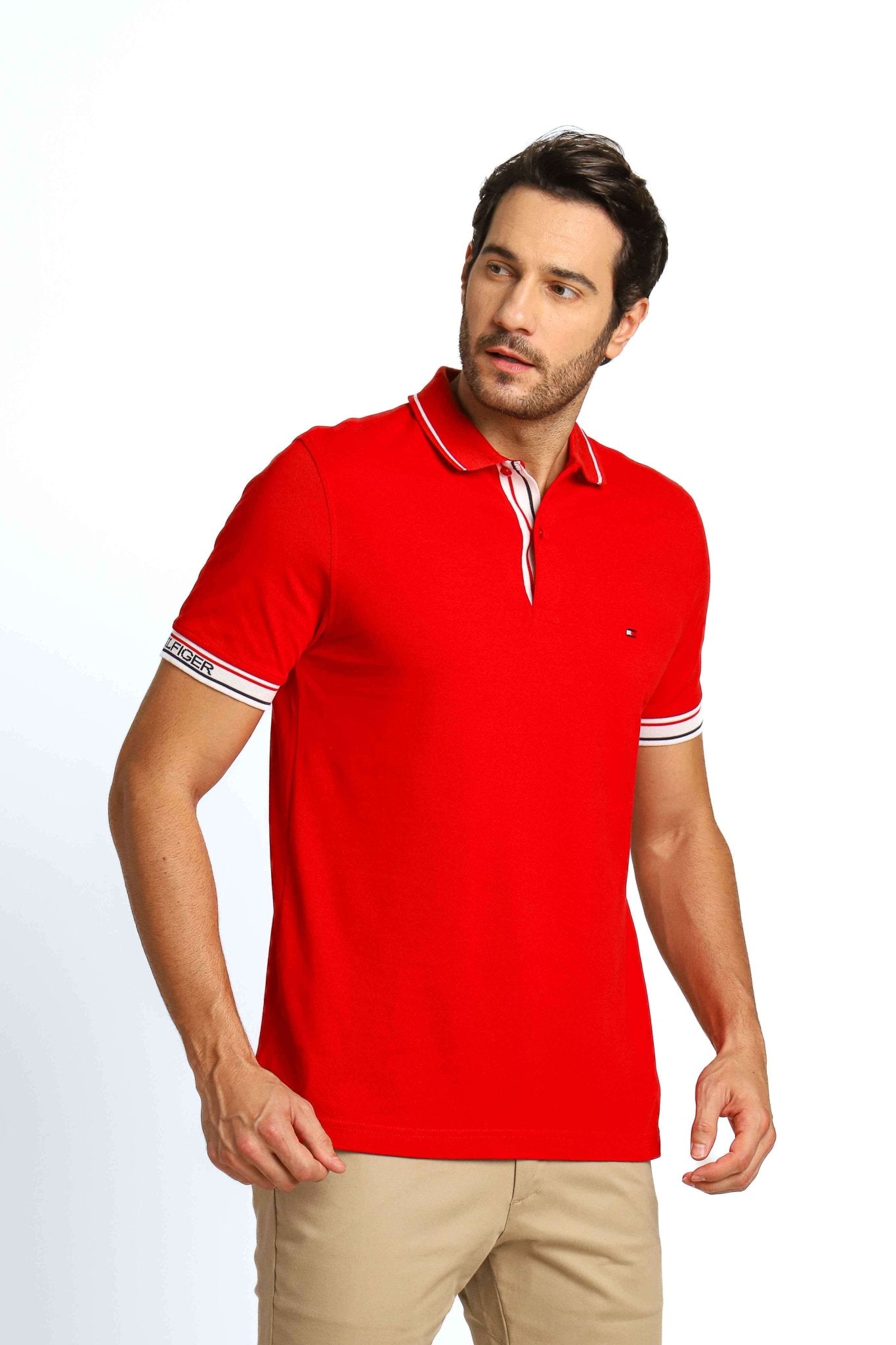 Polo Masculina Regular Fit Tommy Hilfiger com Logo no Punho Vermelho - Henri Store