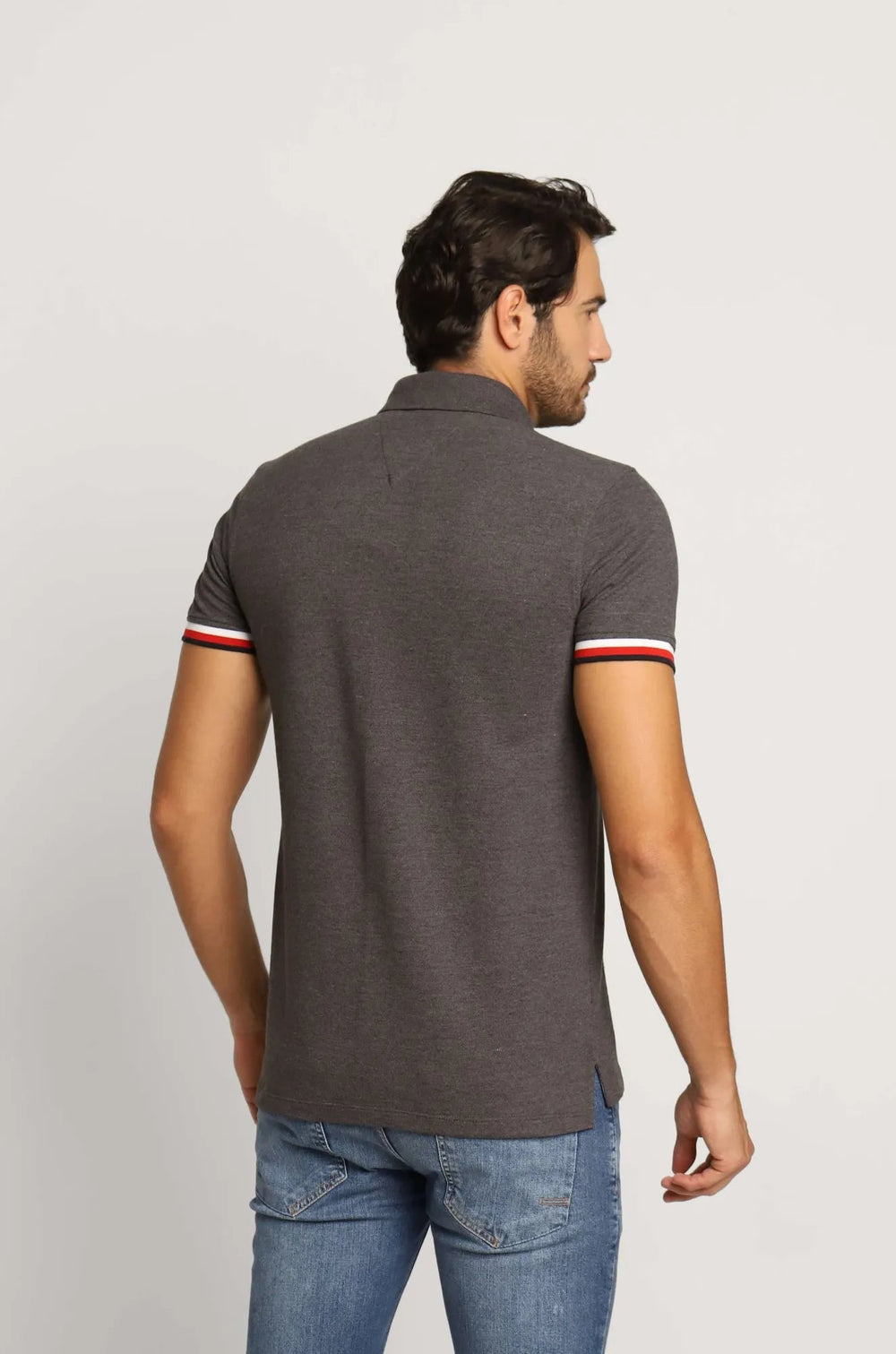 Polo Masculina Regular Fit Tommy Hilfiger com Retilínea no Punho - Henri Store