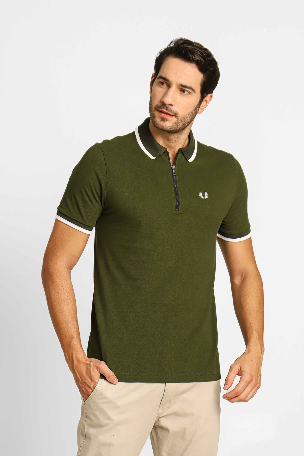 Polo Masculina Regular Fred Perry Verde Militar - Sale - Henri Store