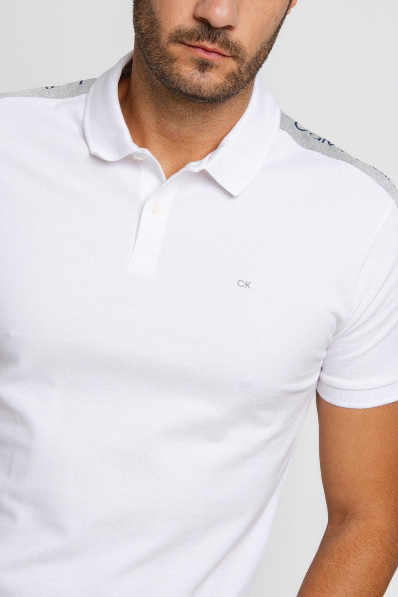 Polo Masculina Slim Fit Calvin Klein com Logo no Ombro - Henri Store