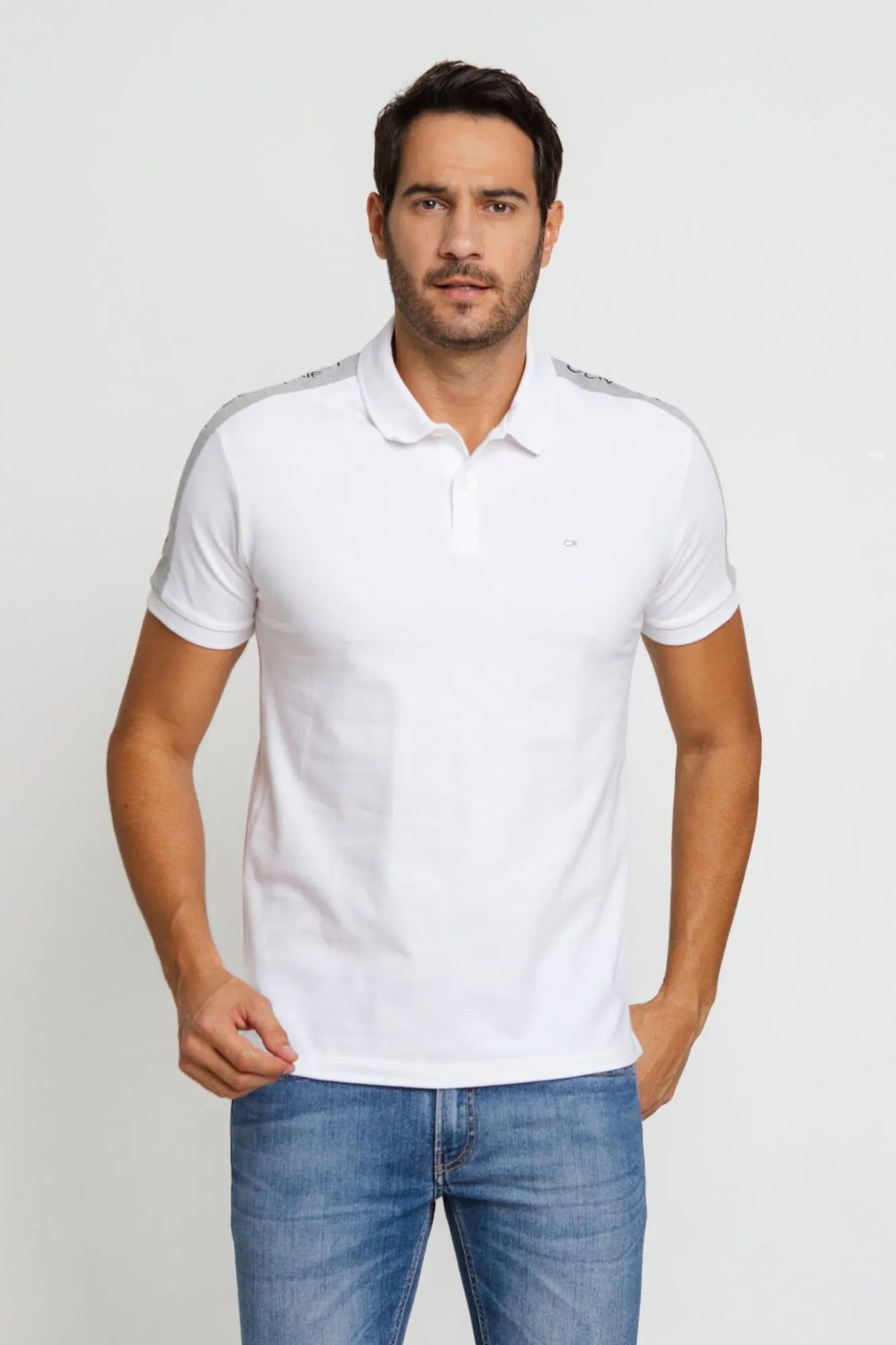 Polo Masculina Slim Fit Calvin Klein com Logo no Ombro - Henri Store