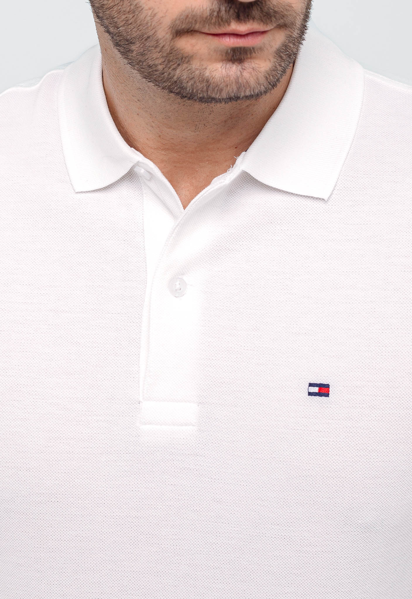 Polo Masculina Tommy Hilfiger com Logo Bordado no Braço - Henri Store
