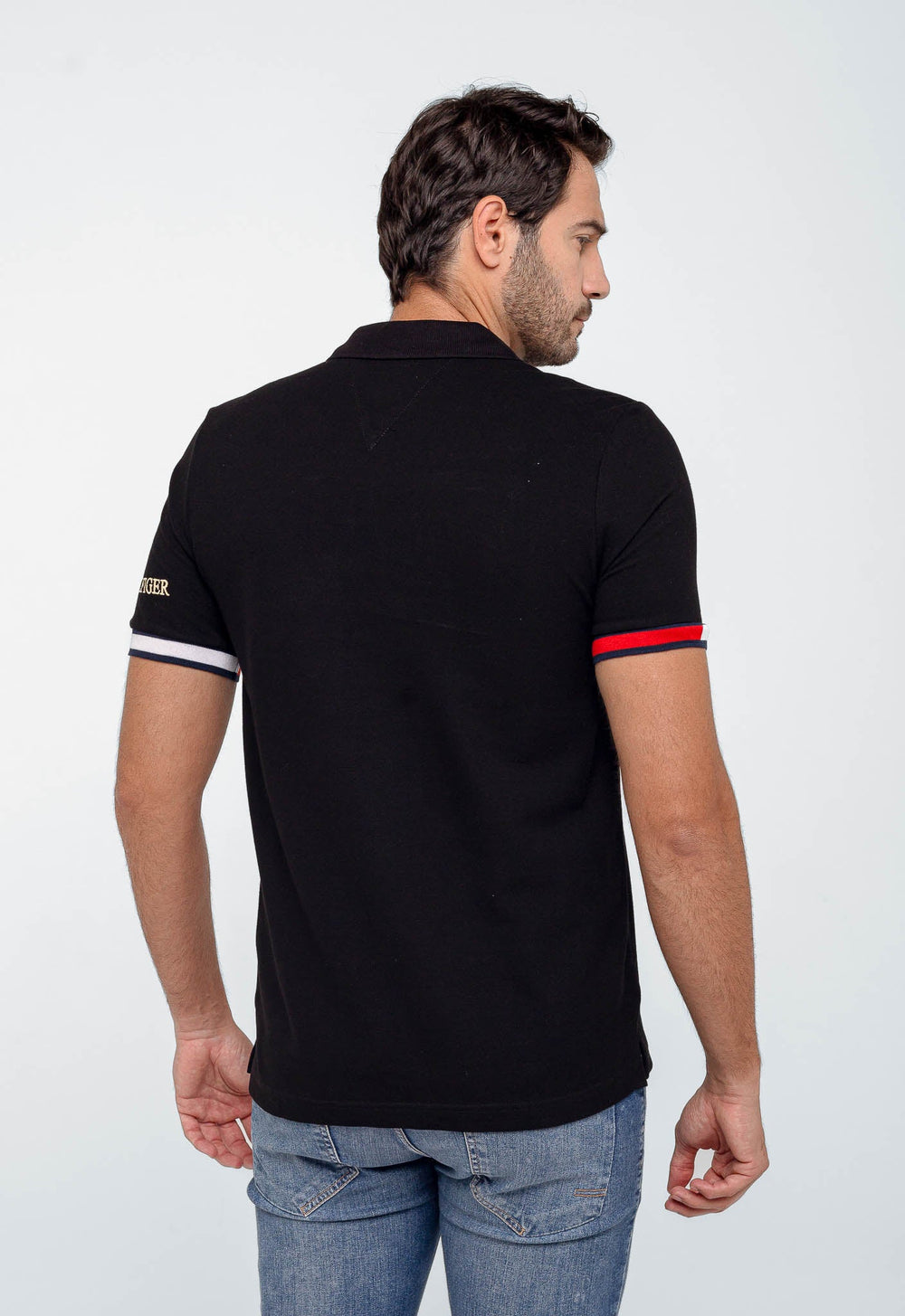 Polo Masculina Tommy Hilfiger com Logo Bordado no Braço - Henri Store