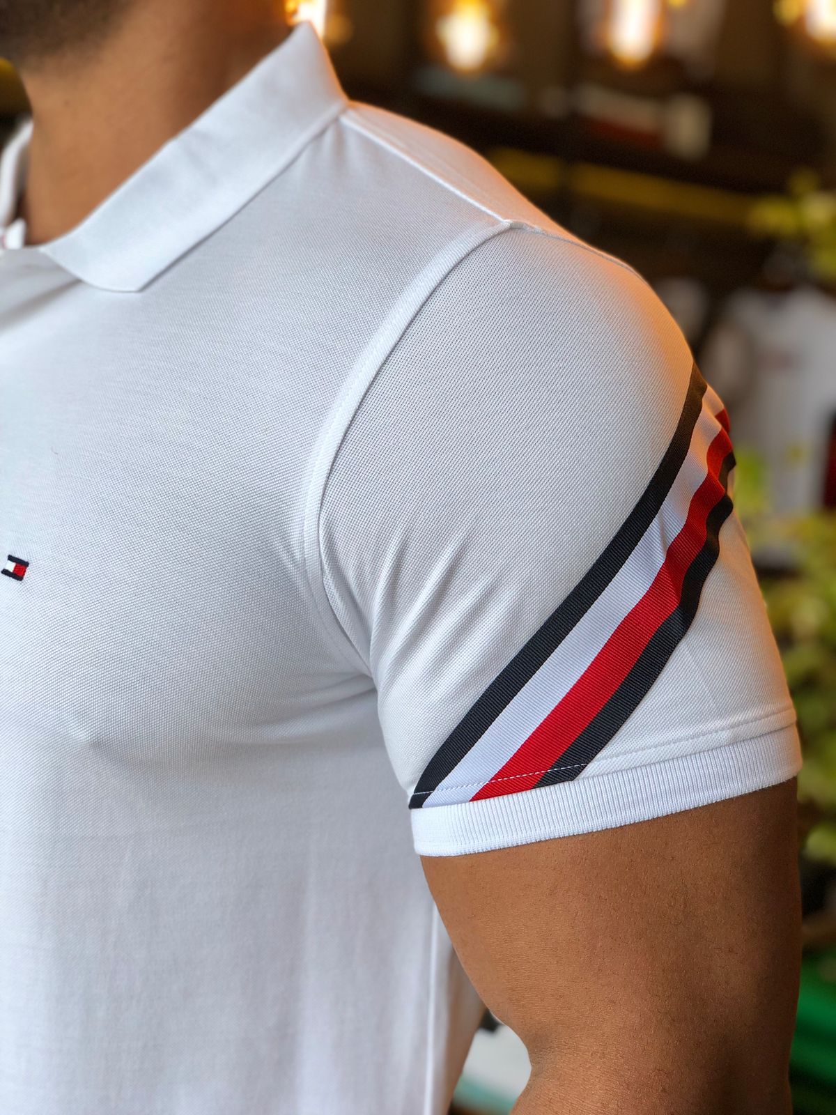 Polo Tommy Hilfiger Slim Fit Sleeve Tape Branca - Henri Store