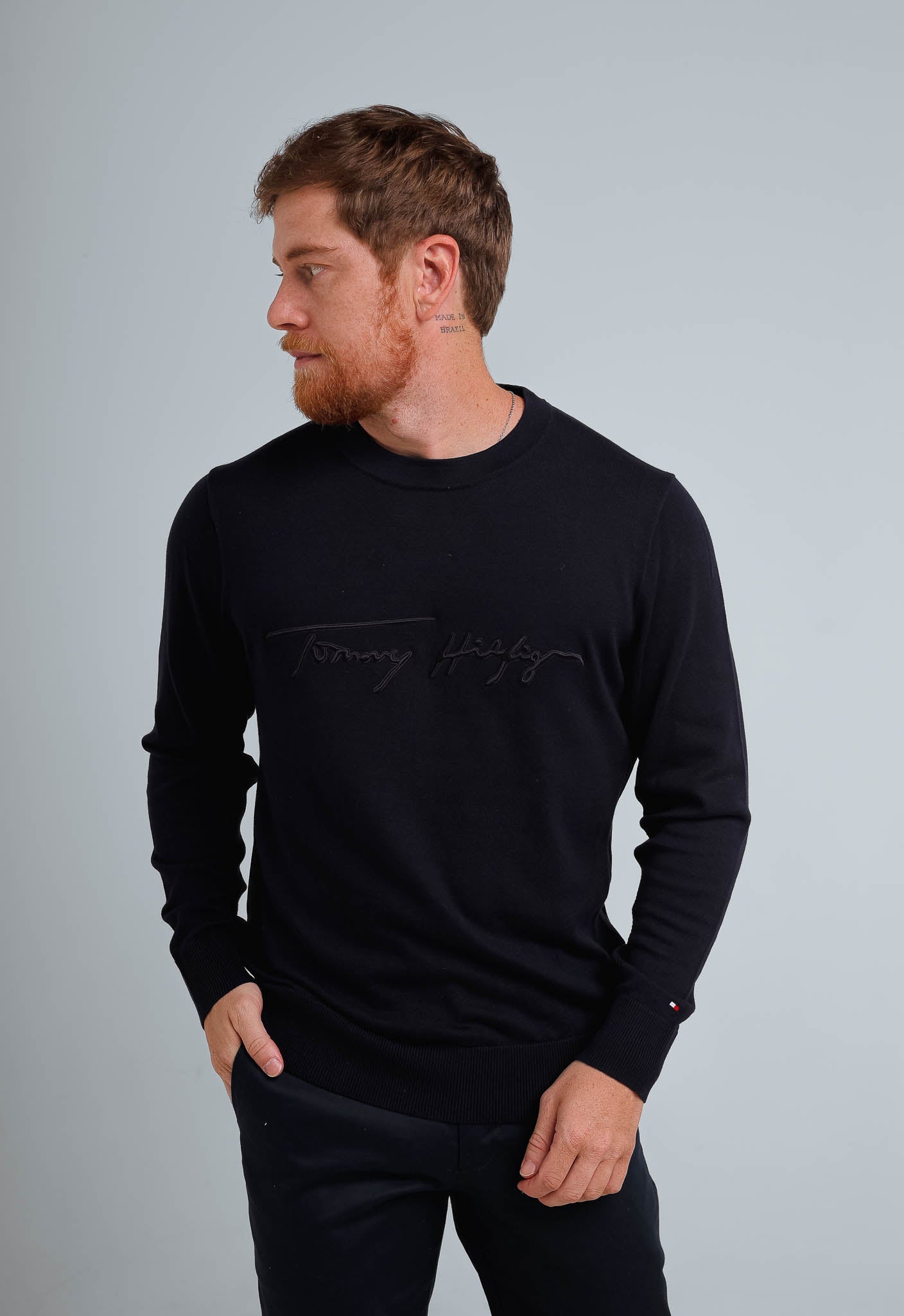 Suéter Tommy Hilfiger Marinho c/ Escrita - Henri Store