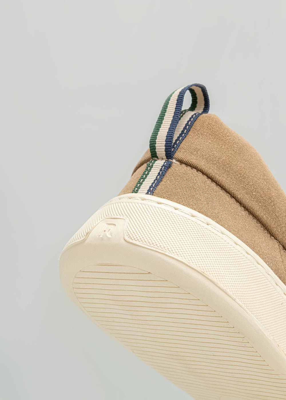 Tenis Reserva Asher Slip On Ocre - Henri Store